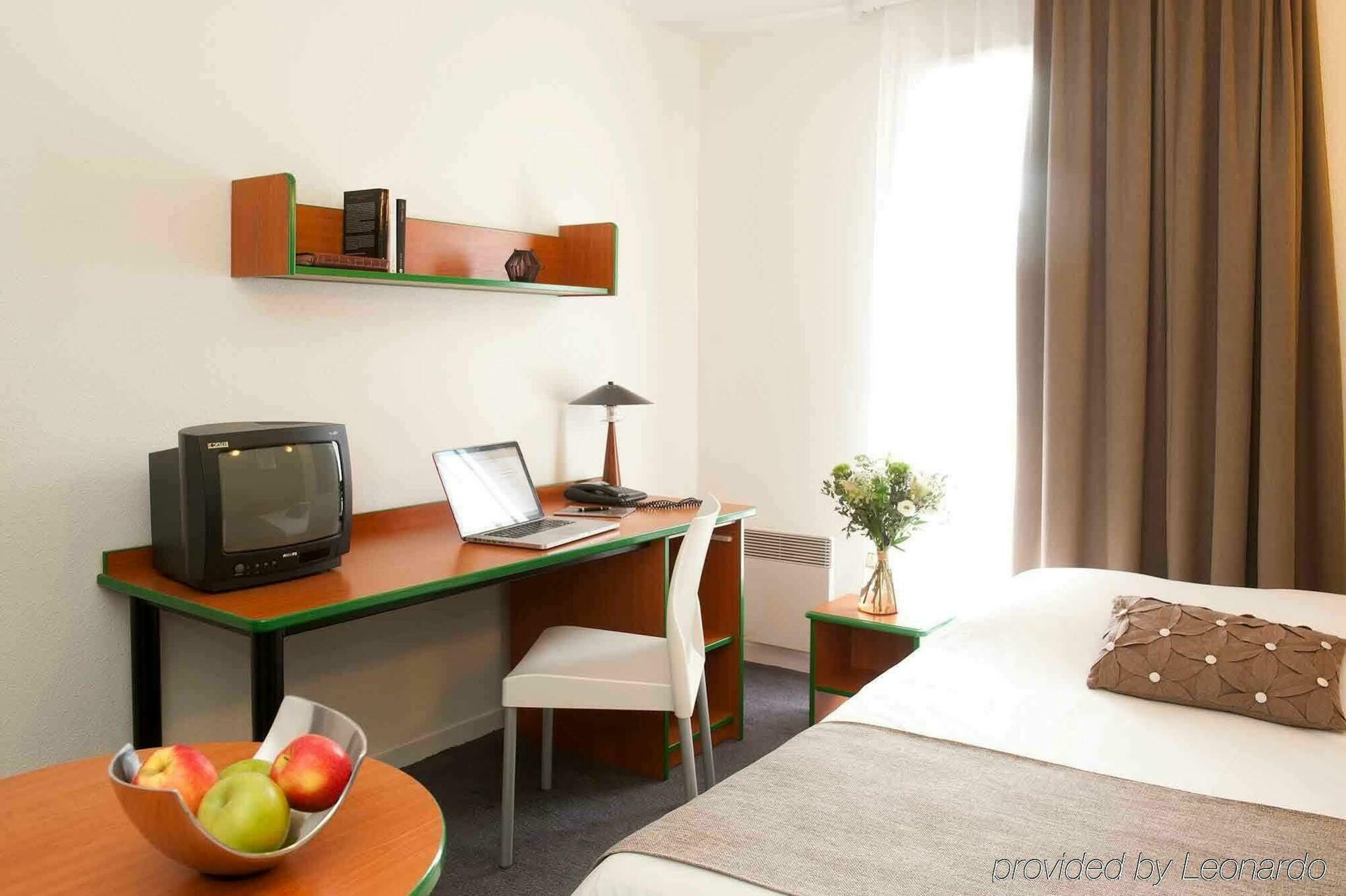 Aparthotel Adagio Access Bordeaux Rodesse Esterno foto