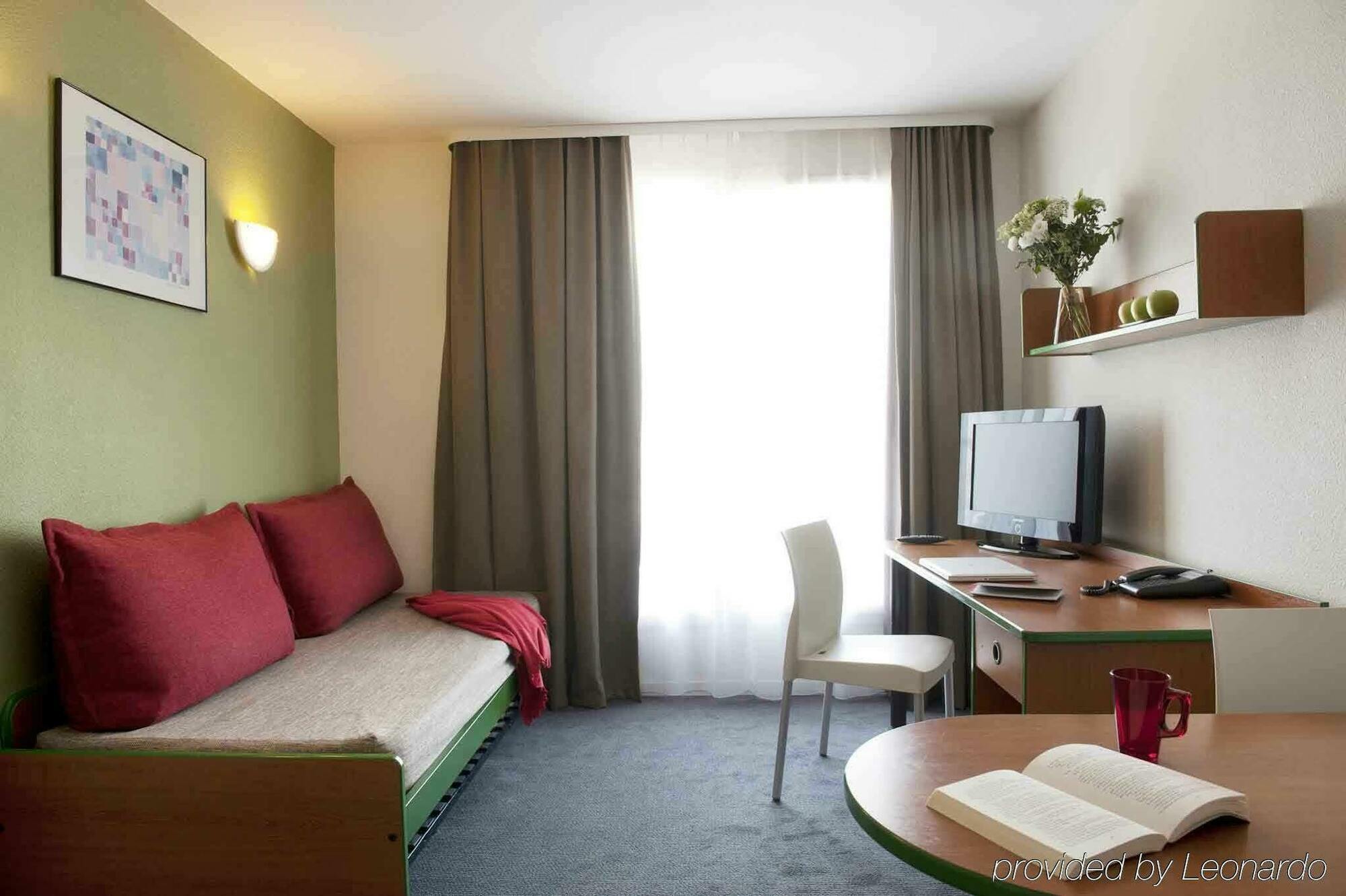 Aparthotel Adagio Access Bordeaux Rodesse Esterno foto